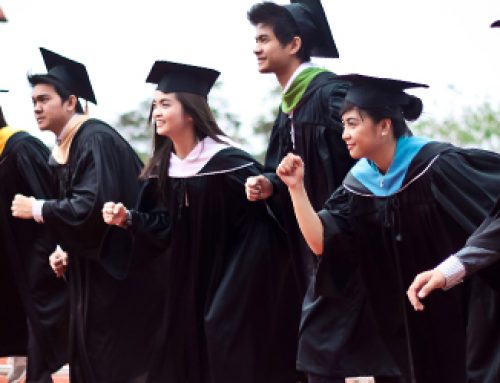 7 Alasan Kenapa Karyawan Harus Kuliah